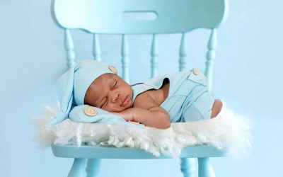 Tiny Violets Newborn Photography
