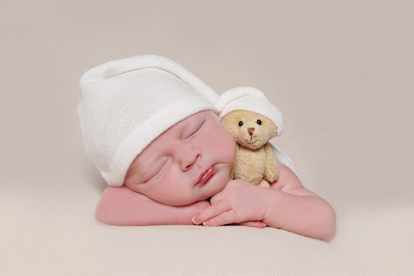 Tiny Violets Photography, Newborn baby photoshoot, newborn photo shoot, newborn photos, newborn photographer, newborn photo session, Greater Manchester, Oldham, northwest