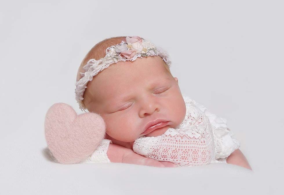 Newborn baby photoshoot, newborn photo shoot, newborn photos, newborn photographer, newborn photo session, shy violet photography, tiny violets photography