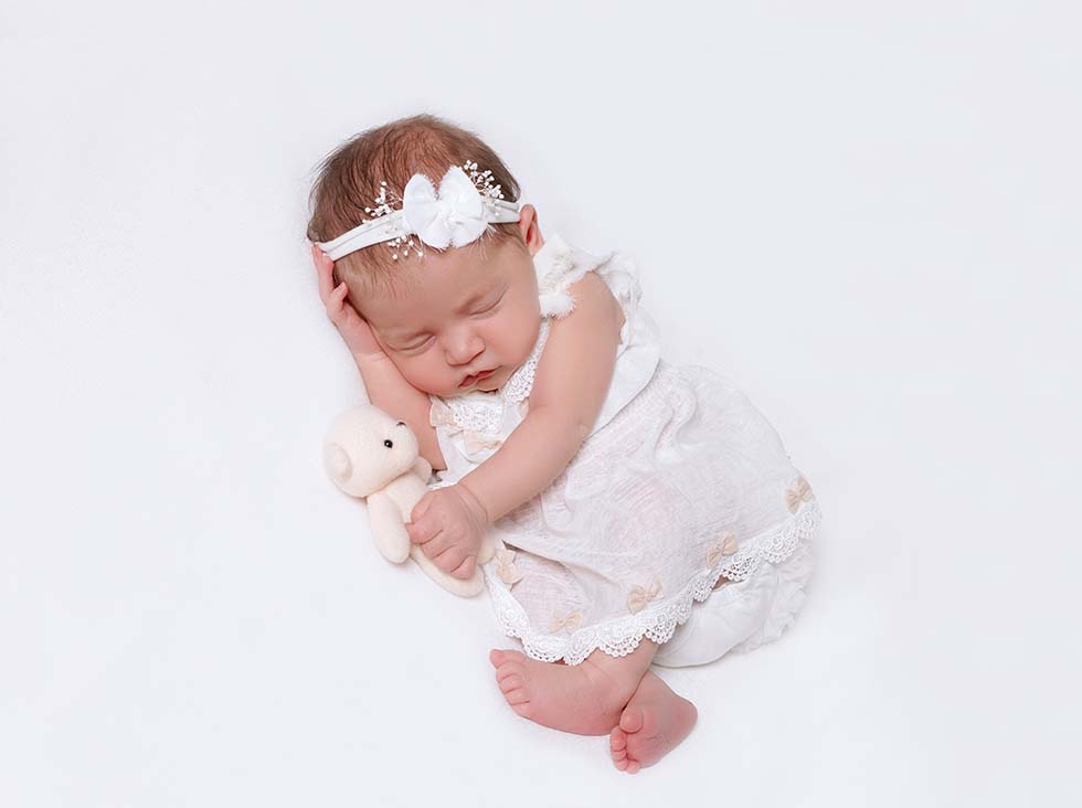 Newborn baby photoshoot, newborn photo shoot, newborn photos, newborn photographer, newborn photo session, shy violet photography, tiny violets photography