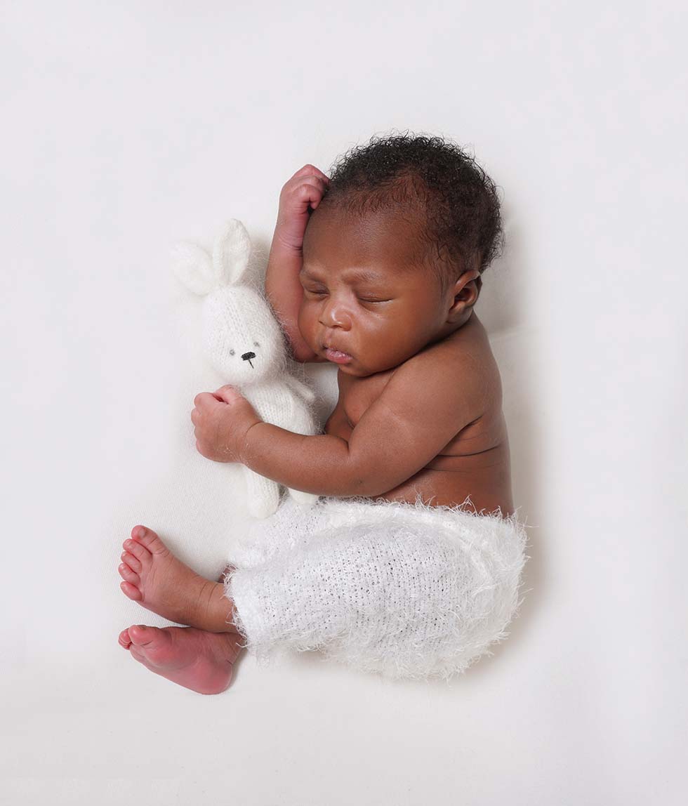 Newborn baby photoshoot, newborn photo shoot, newborn photos, newborn photographer, newborn photo session, shy violet photography, tiny violets photography