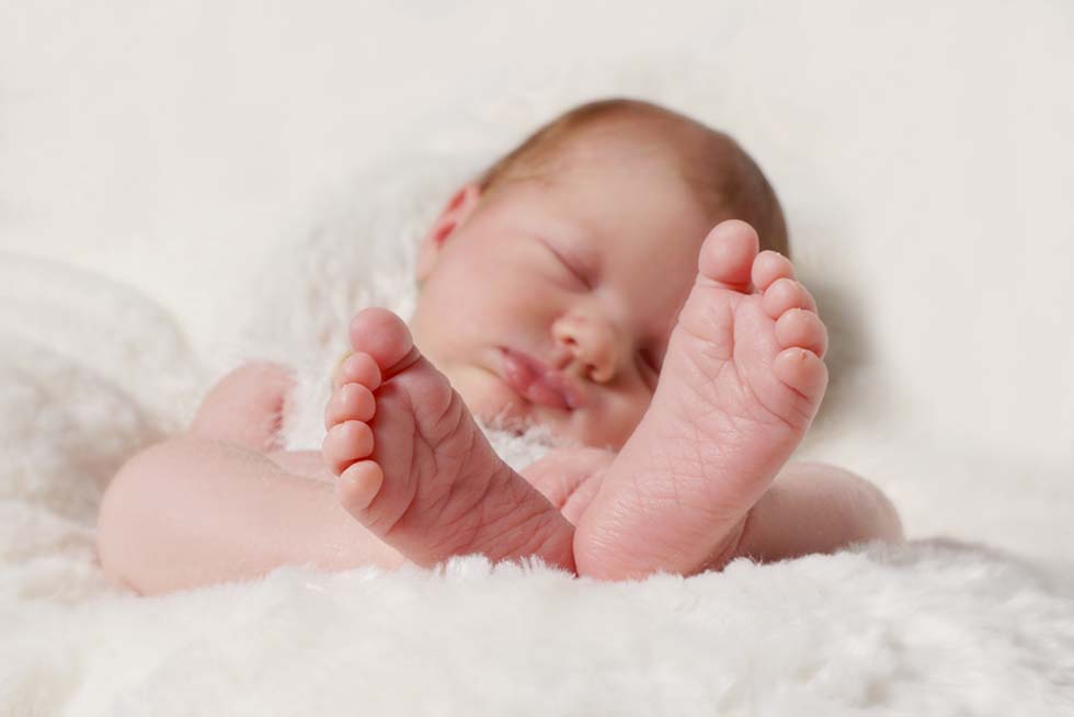 Newborn baby feet Newborn baby photoshoot, newborn photo shoot, newborn photos, newborn photographer, newborn photo session, shy violet photography, tiny violets photography