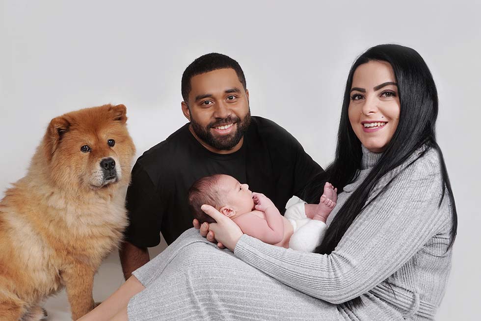 Newborn, parents and dog photoshoot Newborn baby photoshoot, newborn photo shoot, newborn photos, newborn photographer, newborn photo session, shy violet photography, tiny violets photography