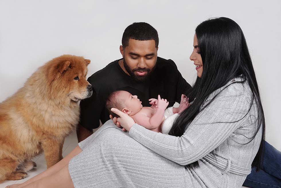 Newborn baby boy and dog and parents photo Newborn baby photoshoot, newborn photo shoot, newborn photos, newborn photographer, newborn photo session, shy violet photography, tiny violets photography