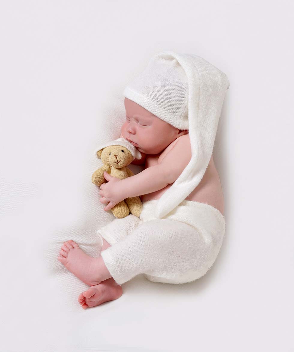 Newborn baby photoshoot, newborn photo shoot, newborn photos, newborn photographer, newborn photo session, shy violet photography, tiny violets photography