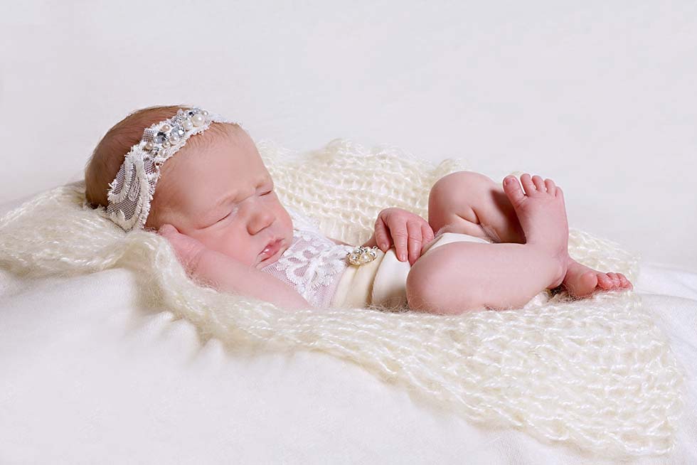 Newborn Baby Girl image on back Newborn baby photoshoot, newborn photo shoot, newborn photos, newborn photographer, newborn photo session, shy violet photography, tiny violets photography